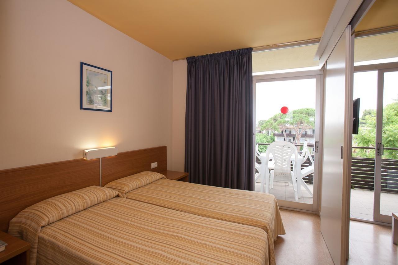 Aparthotel Comtat Sant Jordi 3*