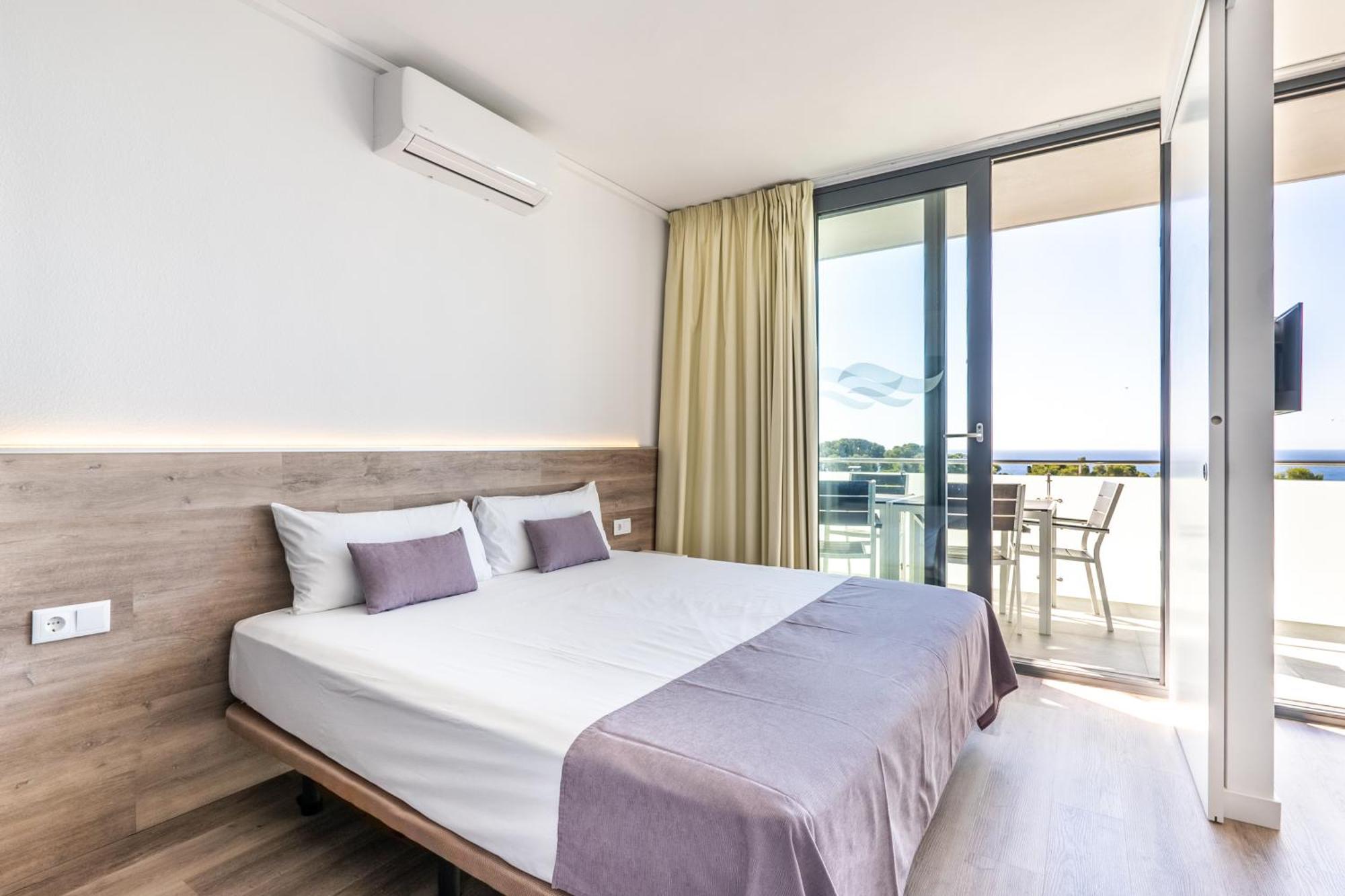 Aparthotel Comtat Sant Jordi 3*